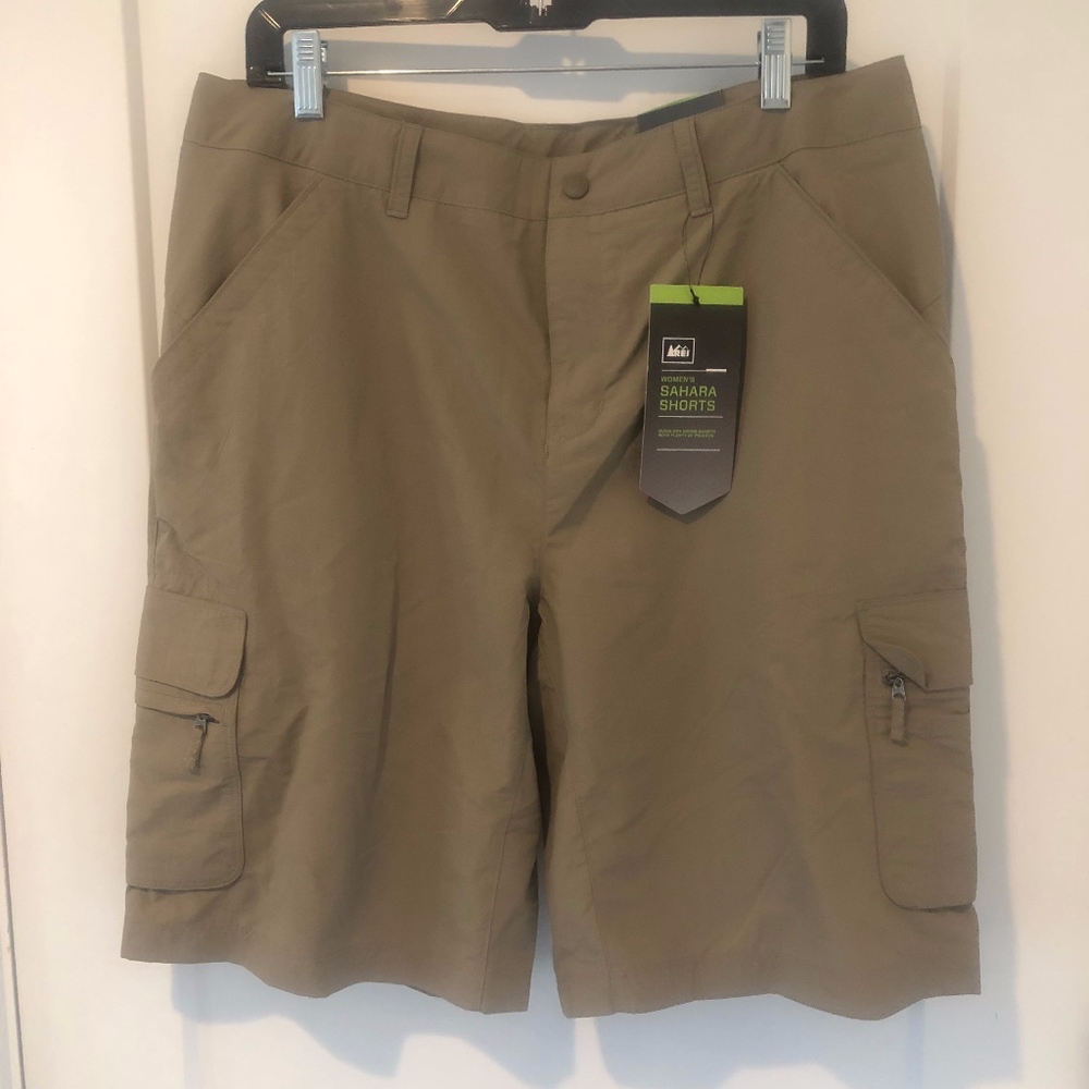 REI Women's Sahara Shorts 10"  NWT